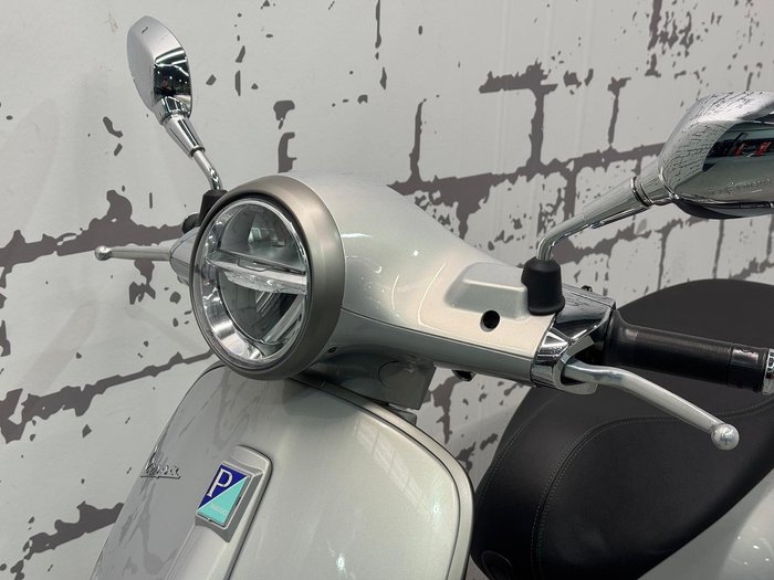 2025 Vespa Primavera Tech 150 Primavera Silver