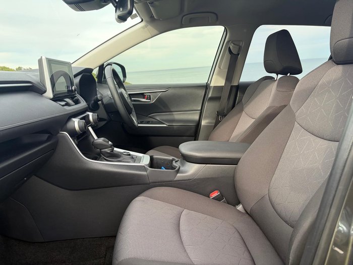 2024 Toyota RAV4 GXL