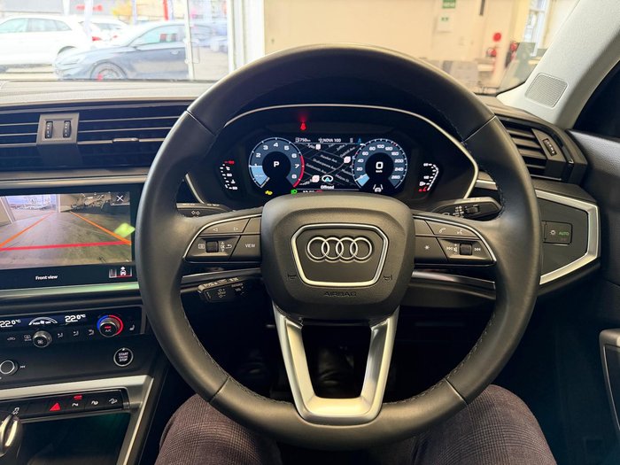 2024 Audi Q3 35 TFSI S line edition