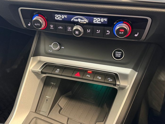 2024 Audi Q3 35 TFSI S line edition