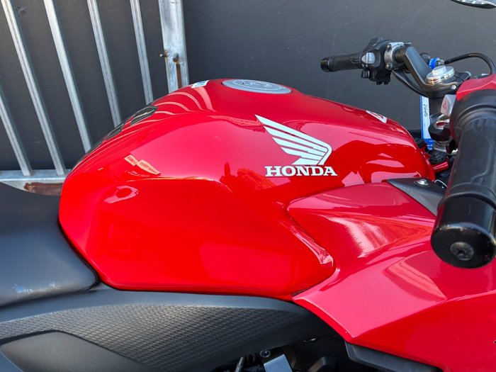 2013 Honda CBR500R RED