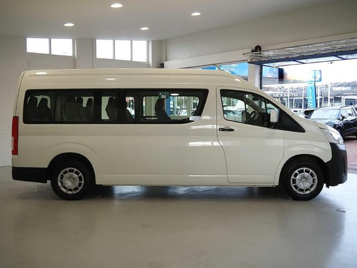 2023 Toyota Hiace Commuter