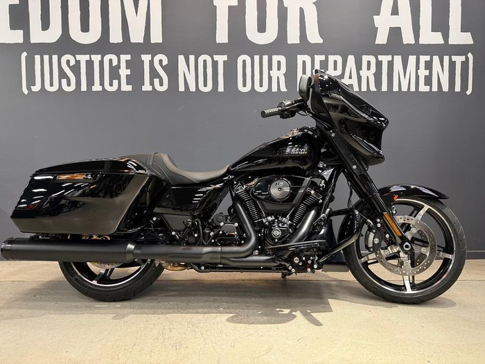 2026 Harley-Davidson Street Glide 117 (FLHX) Touring Black