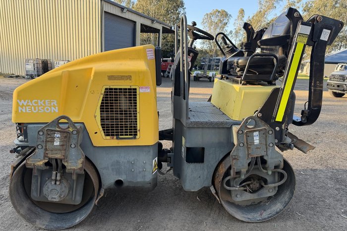 2010 Wacker Neuson RD27 120