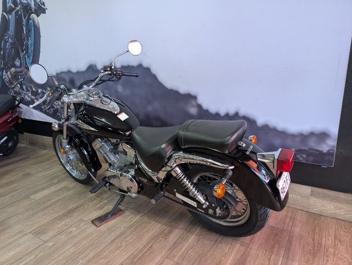 2009 Suzuki VL250 (LC250 INTRUDER) Black