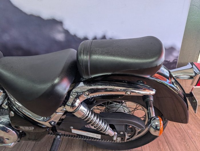 2009 Suzuki VL250 (LC250 INTRUDER) Black