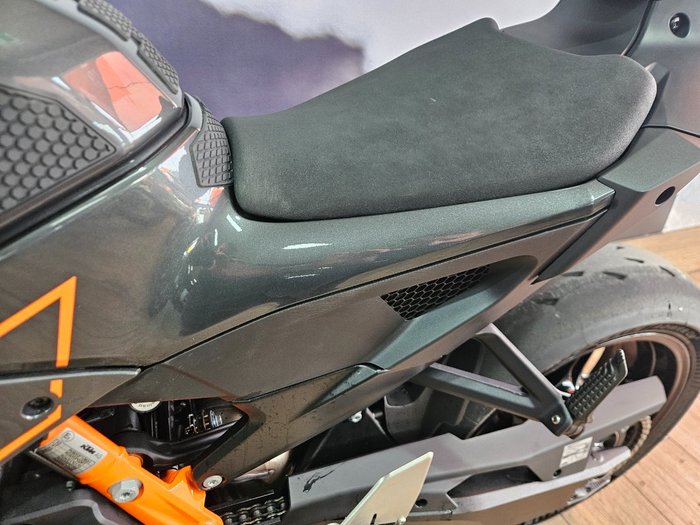 2026 Ktm 990 RC R Black