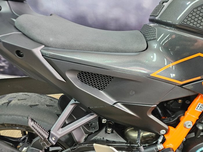 2026 Ktm 990 RC R Black