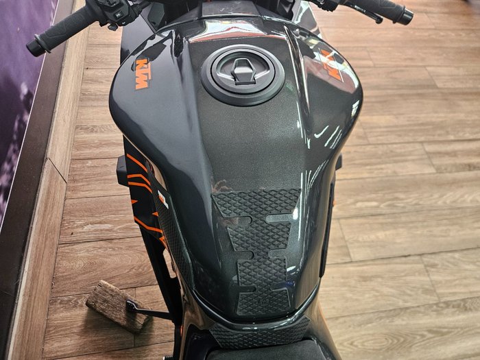 2026 Ktm 990 RC R Black
