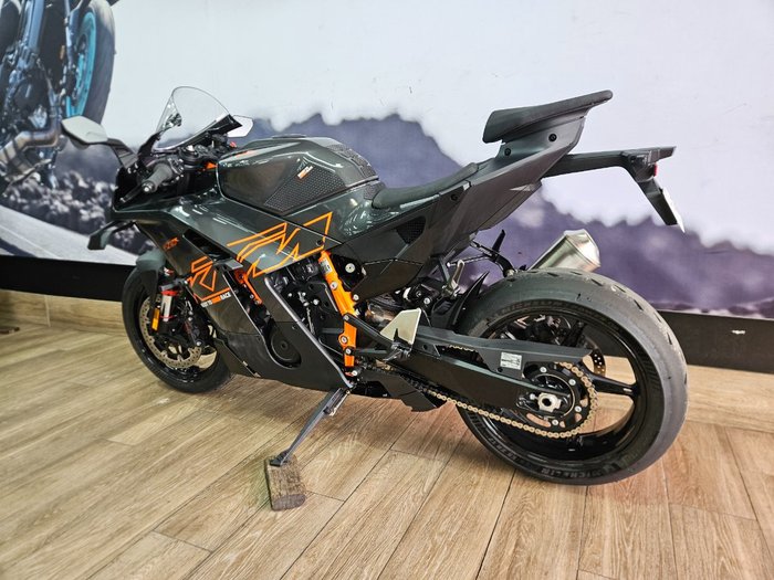 2026 Ktm 990 RC R Black