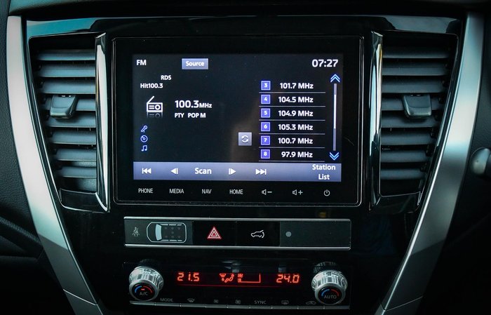 2023 Mitsubishi Pajero Sport GLS