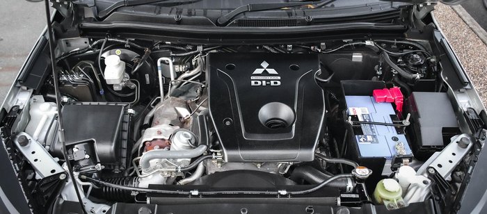 2023 Mitsubishi Pajero Sport GLS