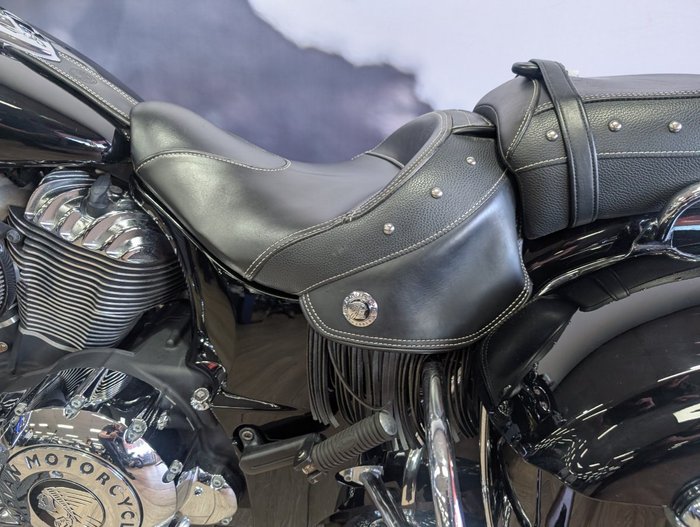 2014 INDIAN CHIEFTAIN Black