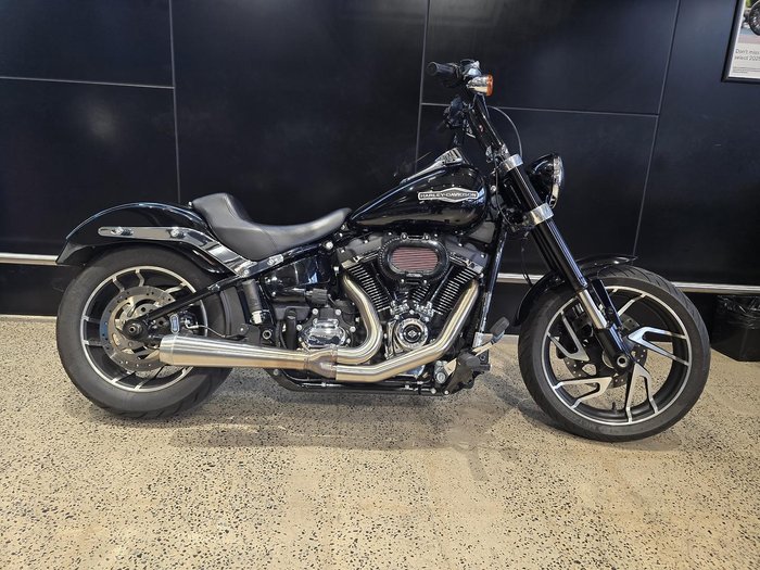 Harley-Davidson Sport Glide 107 (FLSB) Softail