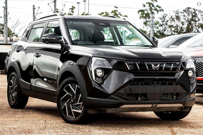 2025 Mahindra XUV3XO