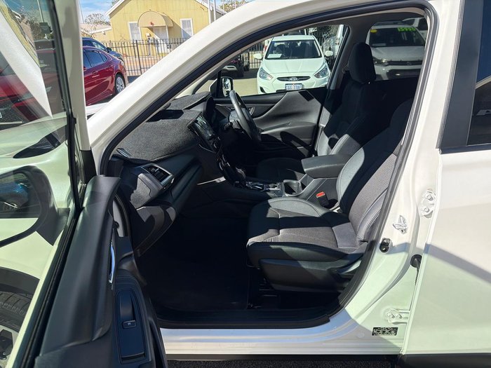 2023 Subaru Forester 2.5i