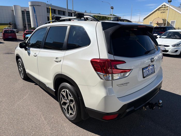 2023 Subaru Forester 2.5i