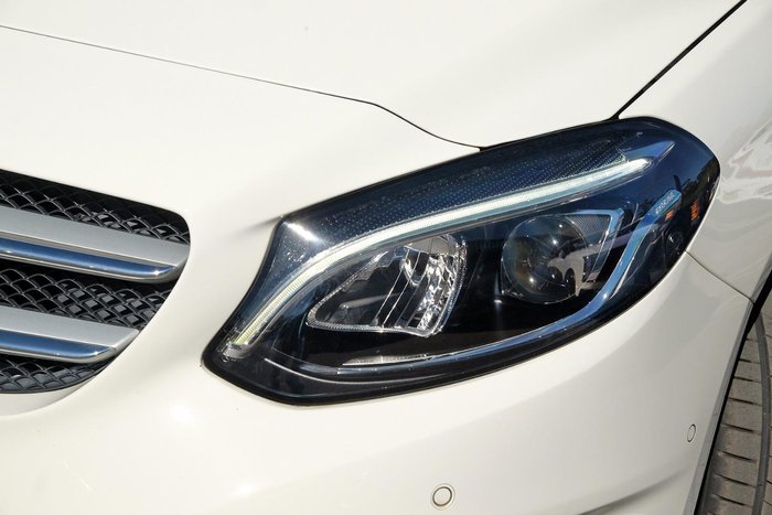 2015 Mercedes-Benz B-Class B180
