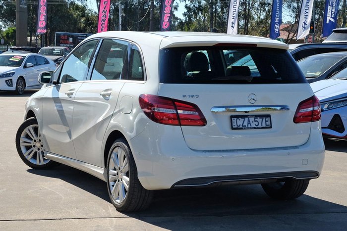 2015 Mercedes-Benz B-Class B180