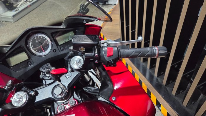 2010 Honda VFR800F (VFR800Fi) RED