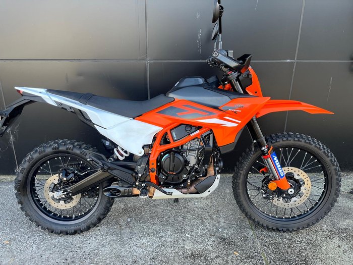2025 KTM 390 Enduro R Enduro Orange