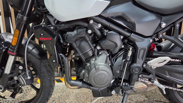 2026 Triumph TRIDENT 660 (LAMS)