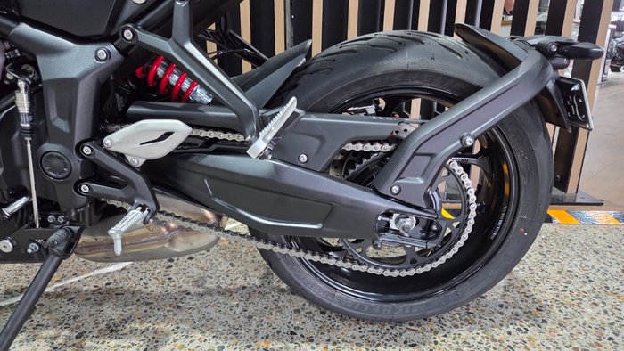 2026 Triumph TRIDENT 660 (LAMS)