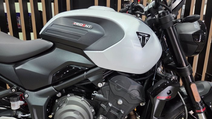 2026 Triumph TRIDENT 660 (LAMS)