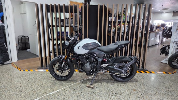2026 Triumph TRIDENT 660 (LAMS)