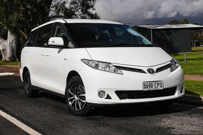 2015 Toyota Tarago