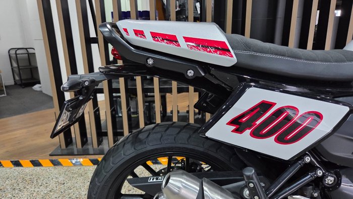 2027 Triumph 2027 TRIUMPH TRACKER 400 SILVER