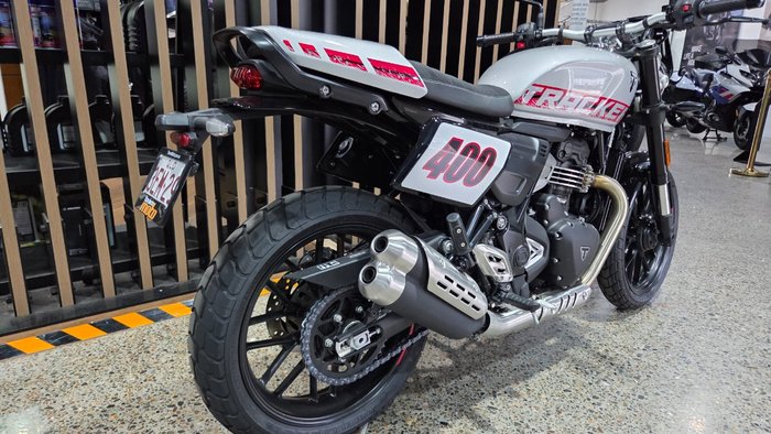 2027 Triumph 2027 TRIUMPH TRACKER 400 SILVER