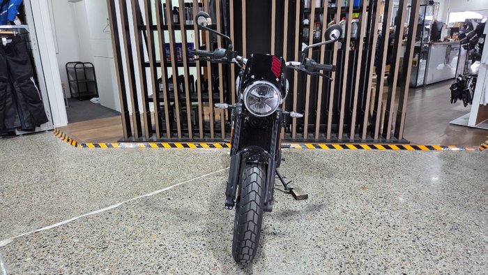 2027 Triumph 2027 TRIUMPH TRACKER 400