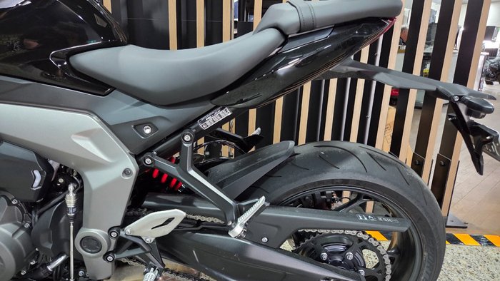 2026 Triumph DAYTONA 660 (LAMS) SAPPHIRE BLACK