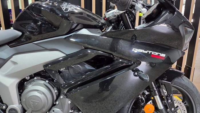 2026 Triumph DAYTONA 660 (LAMS) SAPPHIRE BLACK