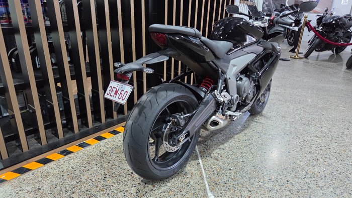 2026 Triumph DAYTONA 660 (LAMS) SAPPHIRE BLACK