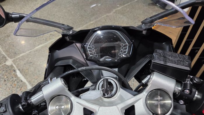 2026 Triumph DAYTONA 660 (LAMS) SAPPHIRE BLACK