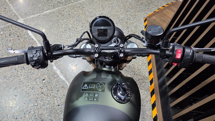 2026 Triumph SCRAMBLER 900 GREEN