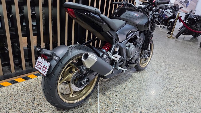 2026 Triumph 2026 Triumph 800CC Trident 800 Jet Black