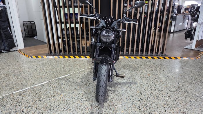 2026 Triumph 2026 Triumph 800CC Trident 800 Jet Black