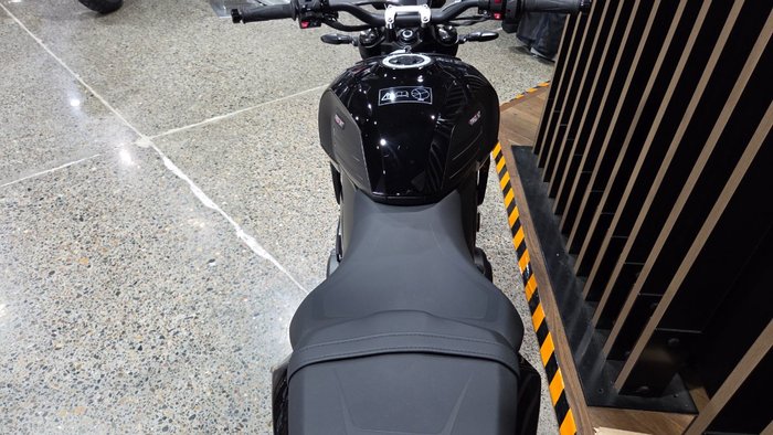 2026 Triumph 2026 Triumph 800CC Trident 800 Jet Black