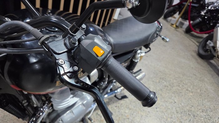 2022 Royal Enfield INTERCEPTOR 650 E5 CUSTOM SUNSET STRIP
