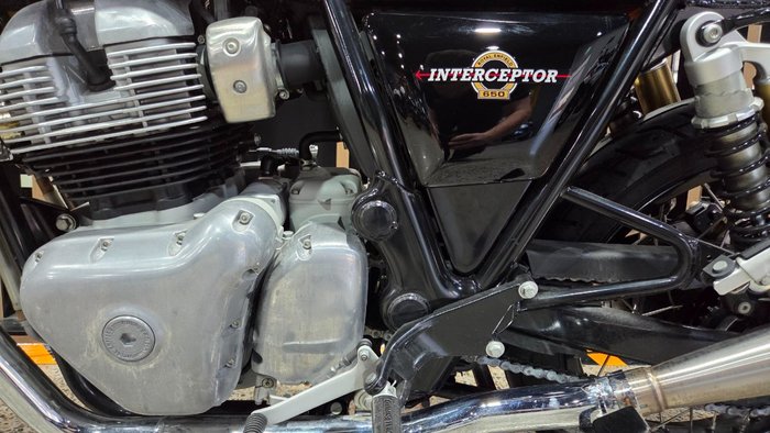 2022 Royal Enfield INTERCEPTOR 650 E5 CUSTOM SUNSET STRIP