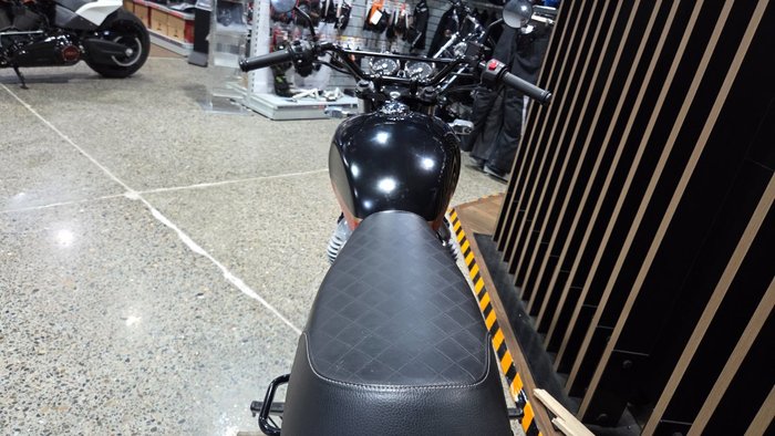 2022 Royal Enfield INTERCEPTOR 650 E5 CUSTOM SUNSET STRIP