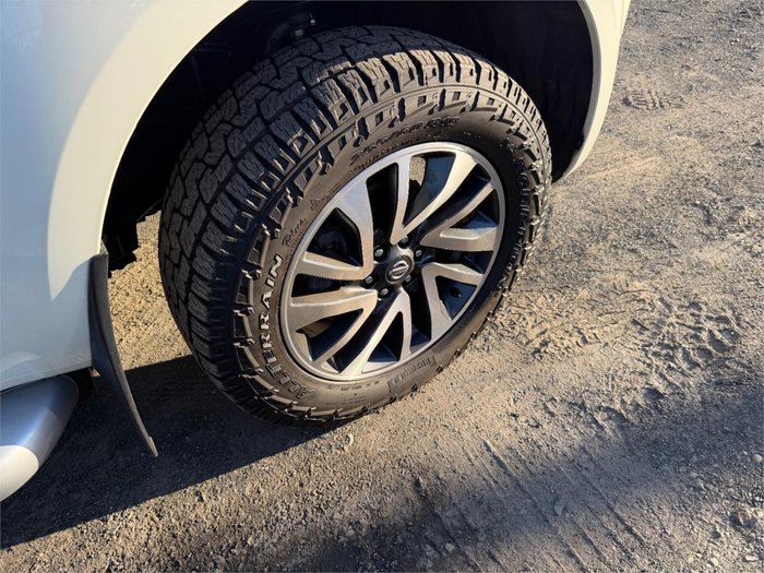 2017 NISSAN NAVARA ST-X (4x4)