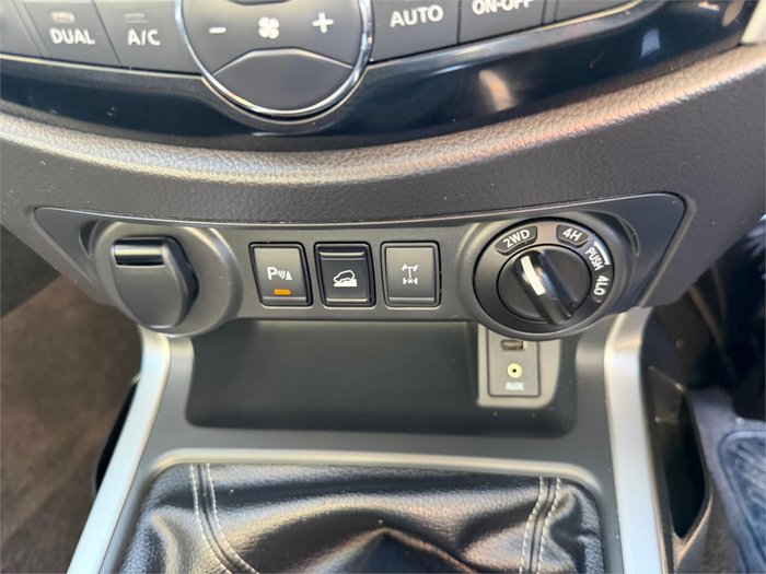 2017 NISSAN NAVARA ST-X (4x4)