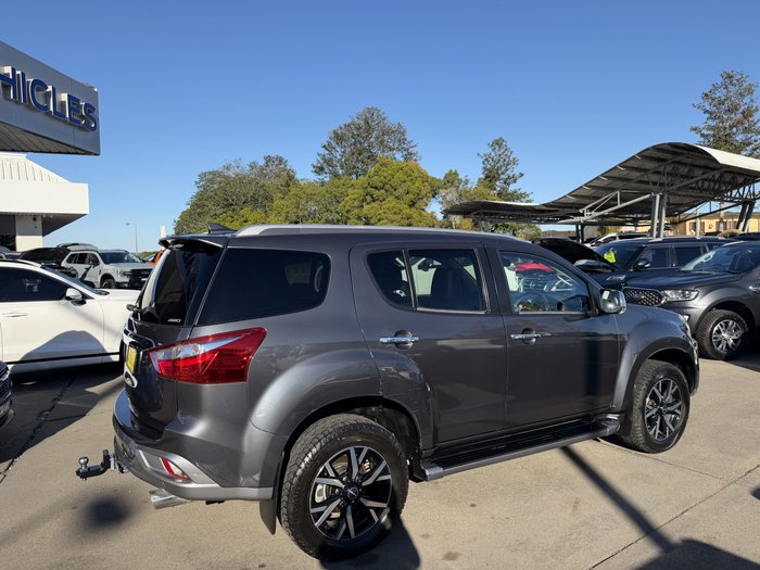 2019 Isuzu MU-X LS-T
