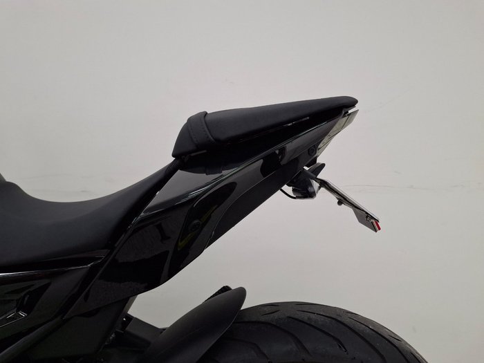 2022 CFMOTO 650NK ABS White
