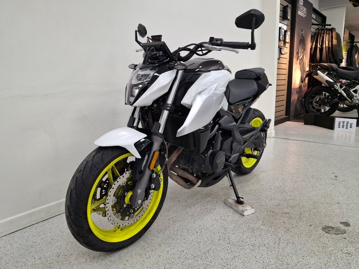 2022 CFMOTO 650NK ABS White