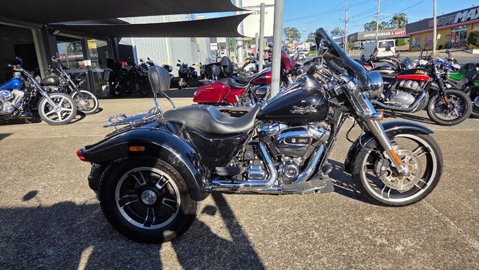 2022 Harley-Davidson FLRT FREEWHEELER Black